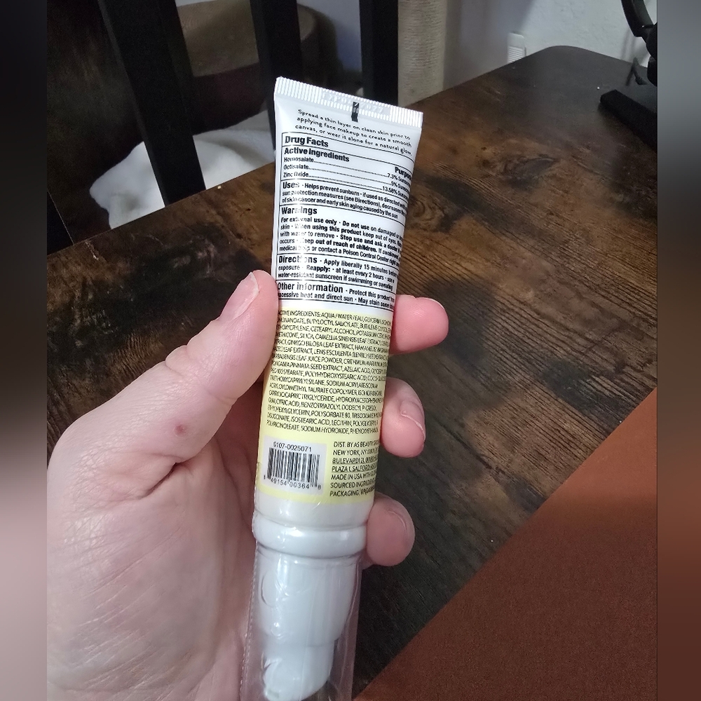 Laura Geller Spackle Primer with SPF 30 - Picture 2 of 5